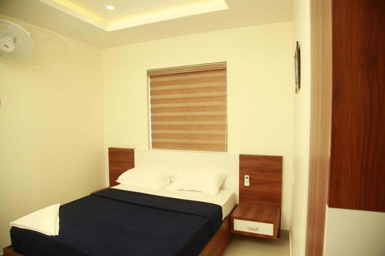 Dreams Residency Manjeri Buitenkant foto